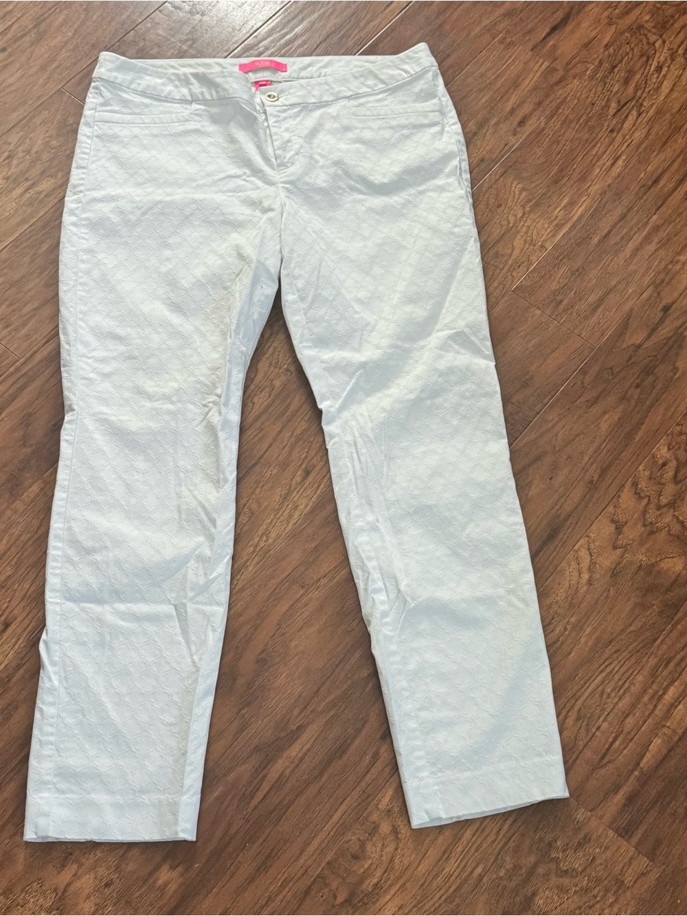 Lilly Pulitzer White Cropped Ankle Pants with Subtle Texture - Picture 6 of 9